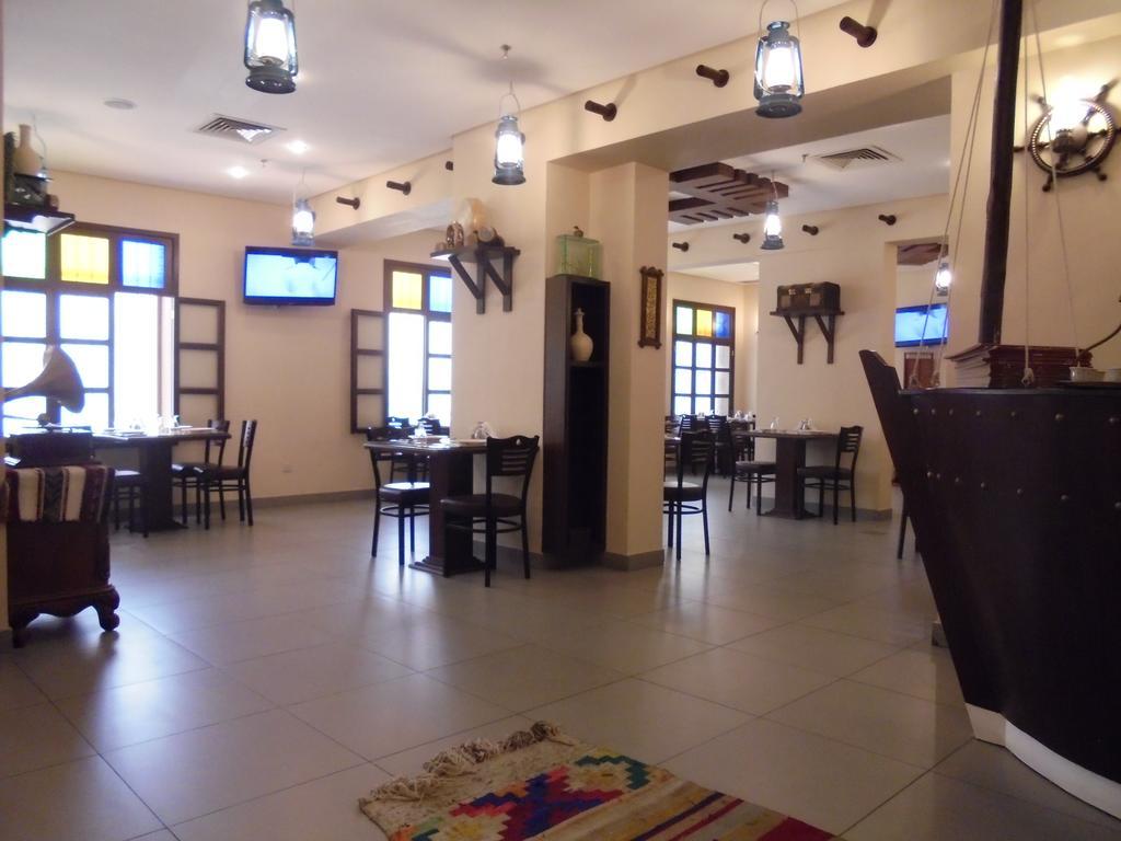 The Venue Resident (Adults Only) Aparthotel Kuwait City Exteriör bild